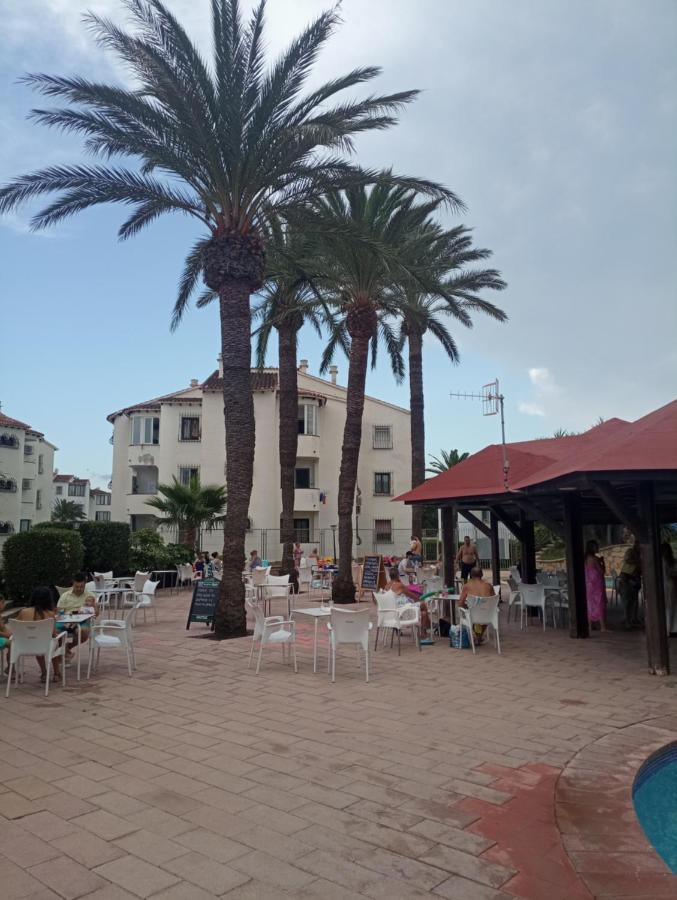 Alojamiento Con Piscina Y Chiringuito Denia Exteriör bild