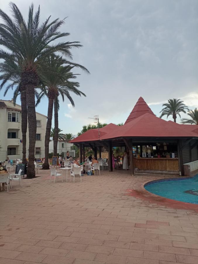 Alojamiento Con Piscina Y Chiringuito Denia Exteriör bild