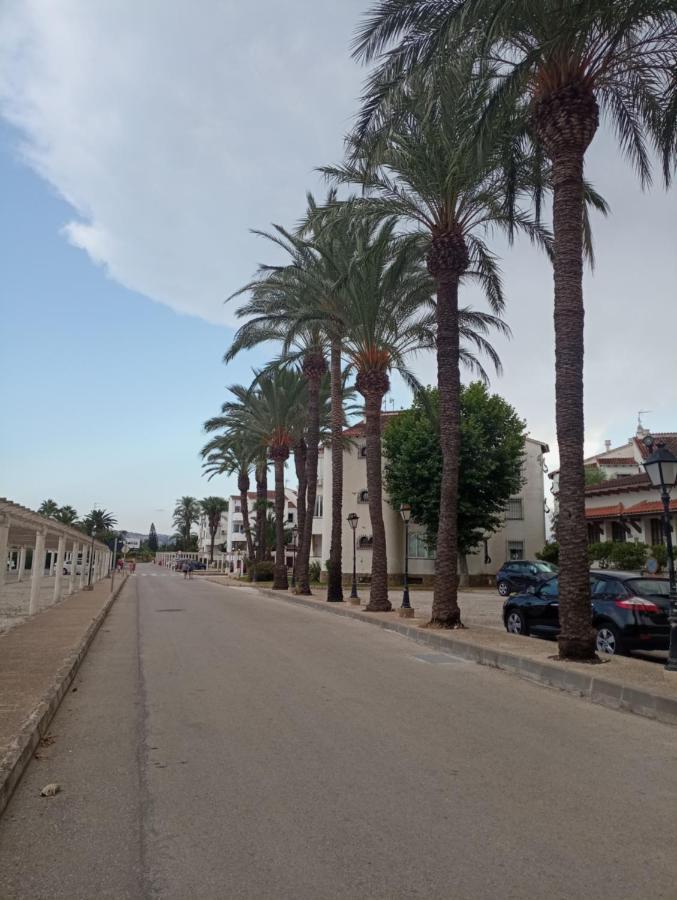 Alojamiento Con Piscina Y Chiringuito Denia Exteriör bild